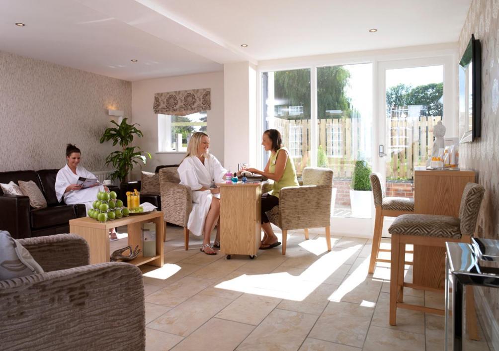 The Bridge Hotel And Spa Wetherby Eksteriør bilde